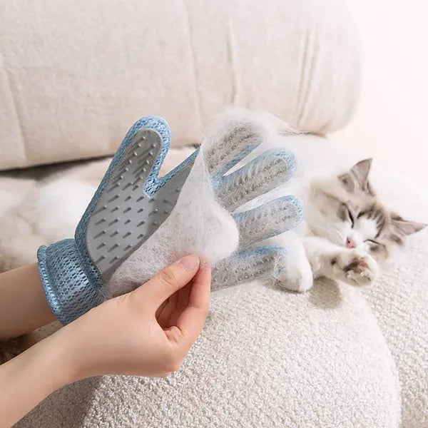 Pet Grooming Glove – Gentle Hair Remover for Dogs & Cats